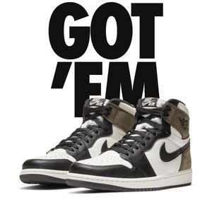 Air Jordan 1 High OG Dark Mocha Size 9.5M
